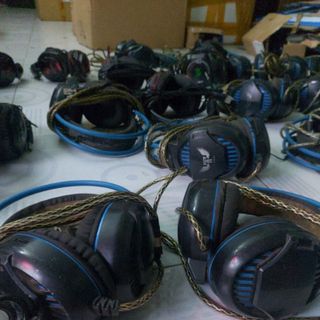 Kho headphone cũ giá rẻ, tai nghe cũ giá mềm, hàng hiệu giá hời, tai nghe, headphone có dây chính hãng đã qua sử dụng