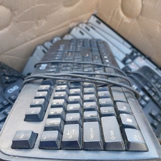 Bàn phím có dây CMS KB720 cổng PS2 thanh lý trường học chính hãng cũ