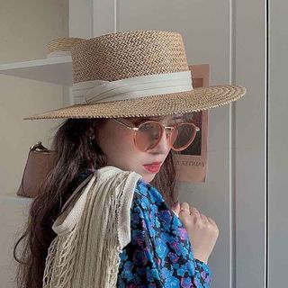 Mũ cói đi biển gắn ruy băng keo