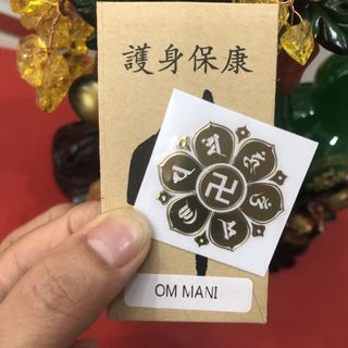 Miếng dán điện thoại Linh phù Om Mani bình an may mắn tài lộc