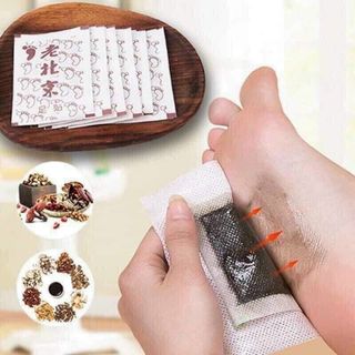 Dán chân ngải cứu nội địa Trung (hộp 50 miếng)