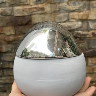Nến thơm hình trứng, hũ sứ matte siêu xinh. xịn