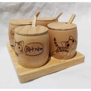 Bộ 4 hũ đựng gia vị kèm thìa xúc và khay bằng tre