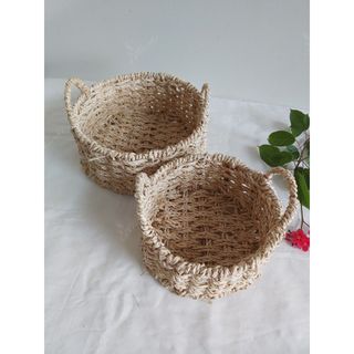 Khay cói tròn có quai kèm vải lót cotton, giỏ đan từ sợi buông hàng VN, hình thật chụp