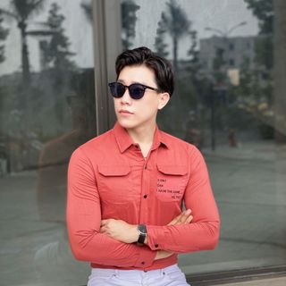 ÁO ĐŨI CÓ TUI THÊU CHỮ NHIỀU MÀU