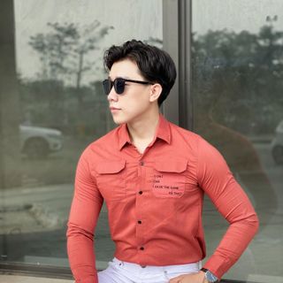 ÁO ĐŨI CÓ TUI THÊU CHỮ NHIỀU MÀU