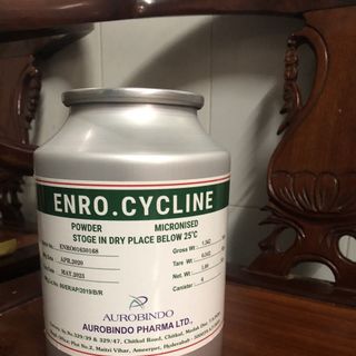Nguyên liệu sản xuất thuốc thú y, thuỷ sản ENROFLOXACIN HCL 98%