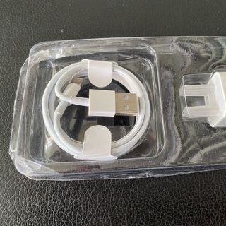 Đầu tuần có bộ sạc pin IPhone mới dành cho Anh!!!