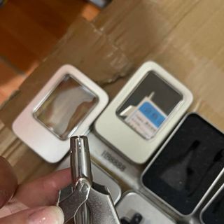 Dụng cụ tỉa lông mũi