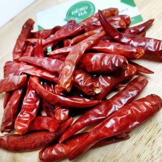Ớt khô còn cuống - không cuống