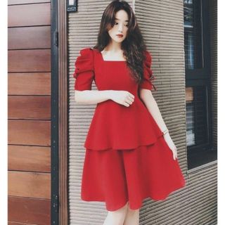 Đầm đỏ tay phồng 2 tầng (kèm hình thật)