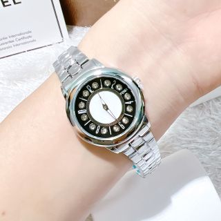 Đồng hồ fendii