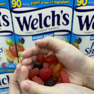 Thùng 90 Gói Kẹo Dẻo Trái Cây Welch's Mixed Fruit 2kg giá sỉ