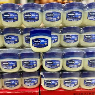 Sáp dưỡng ẩm Vaseline Pure Petroleum Jelly Original lọ 49g từ Mỹ dùng được cho cả Mặt và Body.