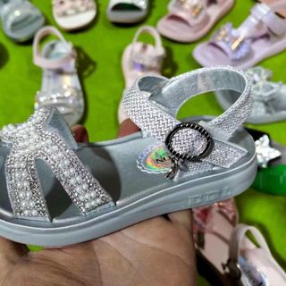 Lô sandal trẻ em thanh lý 13/6/2022