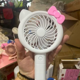 Quạt ki tty mi ni có đèn giá sỉ