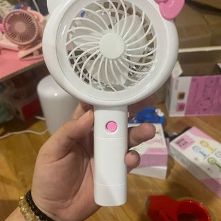 Quạt ki tty mi ni có đèn