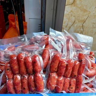 lạp xưởng tươi