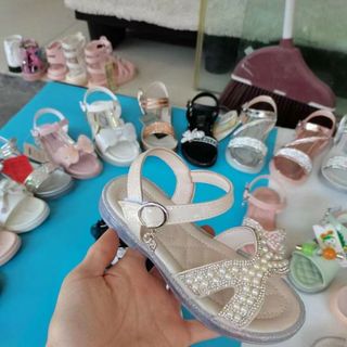 Lô sandal trẻ em/bé gái đế cao su mềm R006-656