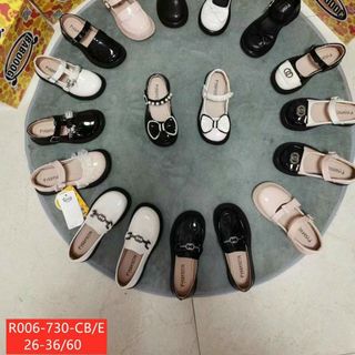 Giày trẻ em thanh lý 16/6/22