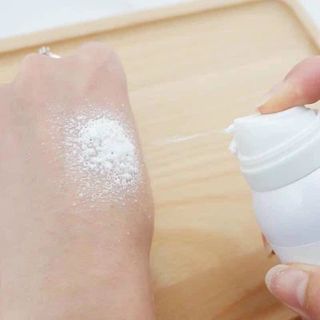 Xịt chống nắng Sivanna