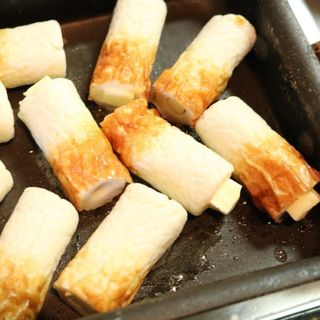 CHẢ CÁ CHIKUWA CUỘN PHÔ MAI - 480g