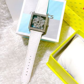 Đồng hồ monbangtuo mặt xoay bông