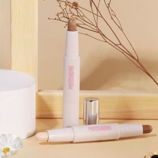 Thanh tạo khối che khuyết điểm 2 đầu WodWod Stick, sỉ 35k/cây