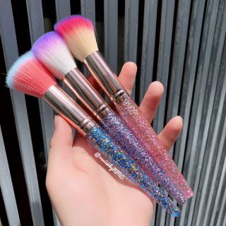 Cọ Má Hồng Pha Lê Sweet Beauty, sỉ 33k/cây