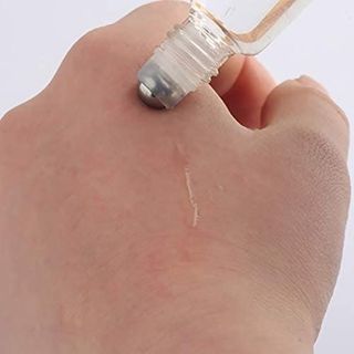 Chai thủy tinh trong suốt 3ml bi lăn thép Nắp Nhôm màu vàng ánh kim dùng đựng nước hoa trang điểm mắt