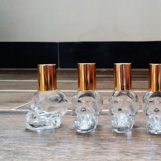 Bình Thủy tinh đầu lâu 10ml bi lăn Nắp Nhôm màu vàng ánh kim sang trọng đựng nước hoa mỹ phẩm dạng lổng trang điểm mắt