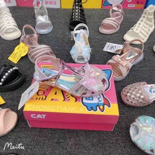 Sandal trẻ /bé gái chất đẹp giá rẻ