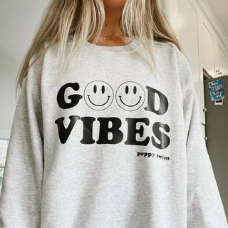 Áo sweater in GOOD VIBES form dưới 65kg
