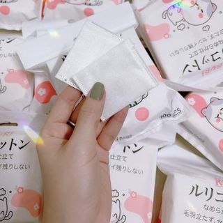 Bông Tẩy Trang Ruri Nhật Bản gói 100 miếng không xơ, xù lông giá sỉ