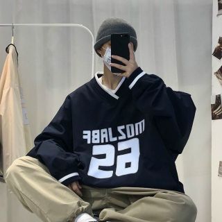 Áo sweater nỉ ngoại in bánh in 26 sọc bo cổ tim, tay phồng form chuẩn 68kg