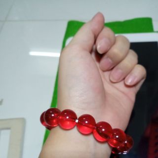 Chuỗi đeo tay 14 ly màu đỏ y hình
