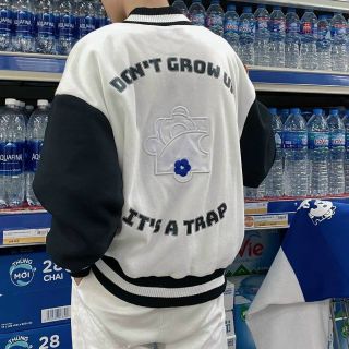 Áo khoác bomber nỉ nút dont grow up