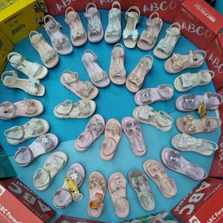 Sandal trẻ em thanh lý 21/6/2022