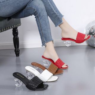 Xưởng may bỏ sỉ giày dép nữ