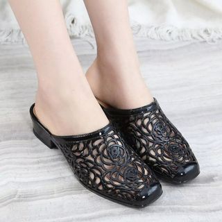 Dép sục mủ hoa hồng llaze