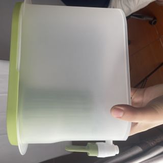 Bình Nước Có vòi kèm ngăn lọc