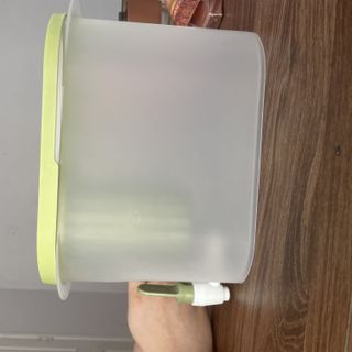 Bình Nước Có vòi kèm ngăn lọc