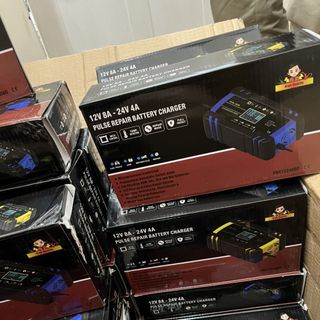 Sạc bình ắc quy 12V dòng 8A 24V dòng 4A Sạc bình 6Ah - 150Ah FOXSUR tự ngắt khi đầy khử sunfat khôi phục ắc quy