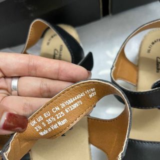 Sandal clarks nữ hàng dư xịn
