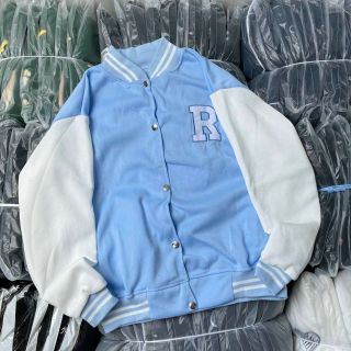 Áo khoác thêu chữ R thêu trc thêu sau