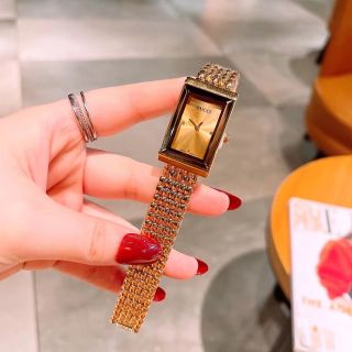 Đồng hồ guucci nữ vuông