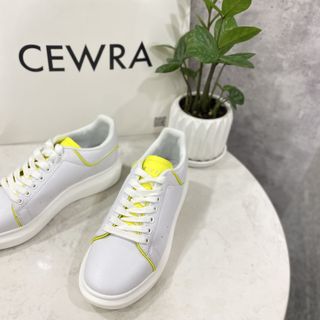 Giày thể thao CEWRA