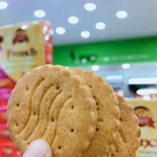 HỘP BÁNH TÂY CỰC NGON LẮM ĐÂY