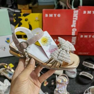Sandal trẻ em thanh lý 24/6/22