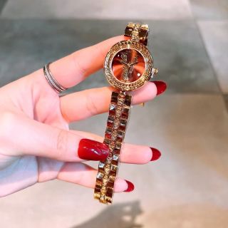 Đồng hồ nữ versace06 đẹp
